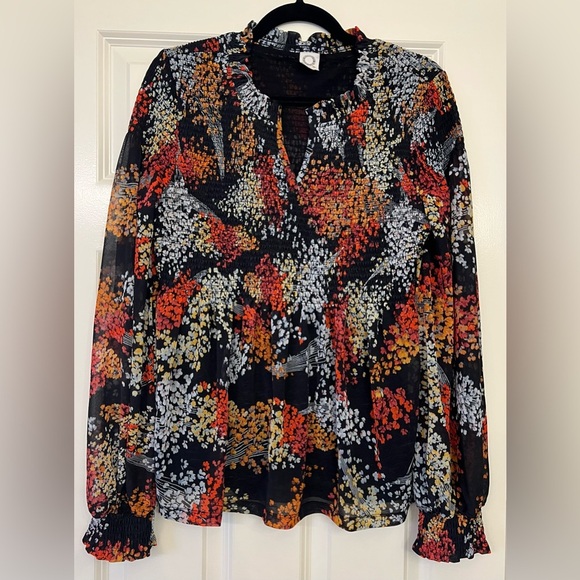 Anthropologie Akemi+Kim V-Neck Balloon Sleeve Floral Chiffon Smocked Top Size M - Picture 3 of 10